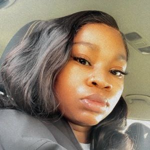 Meet your Posher, Akasha